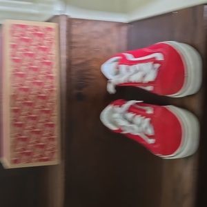 Vans soft suede canvas sneakers 👟